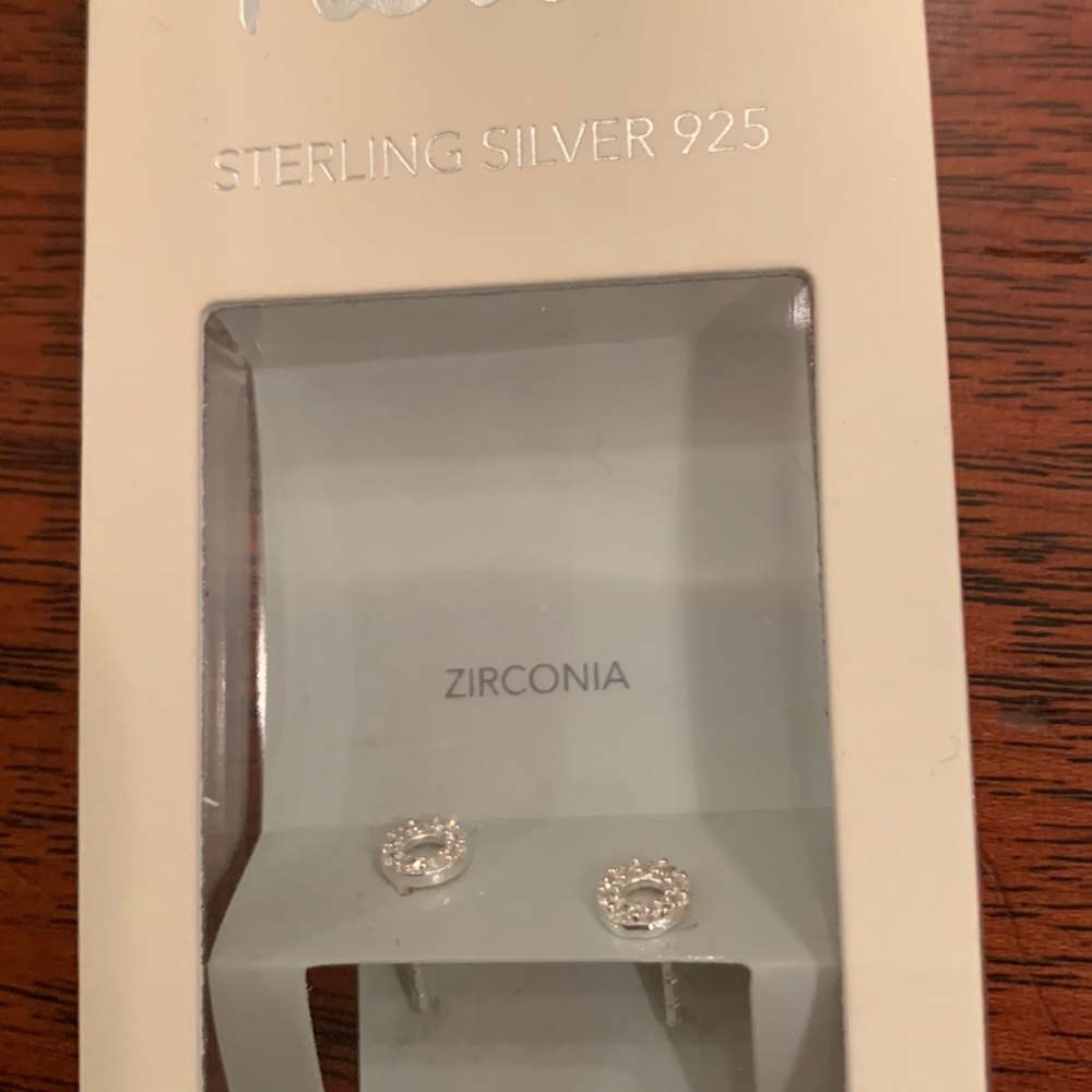 Women’s Earring